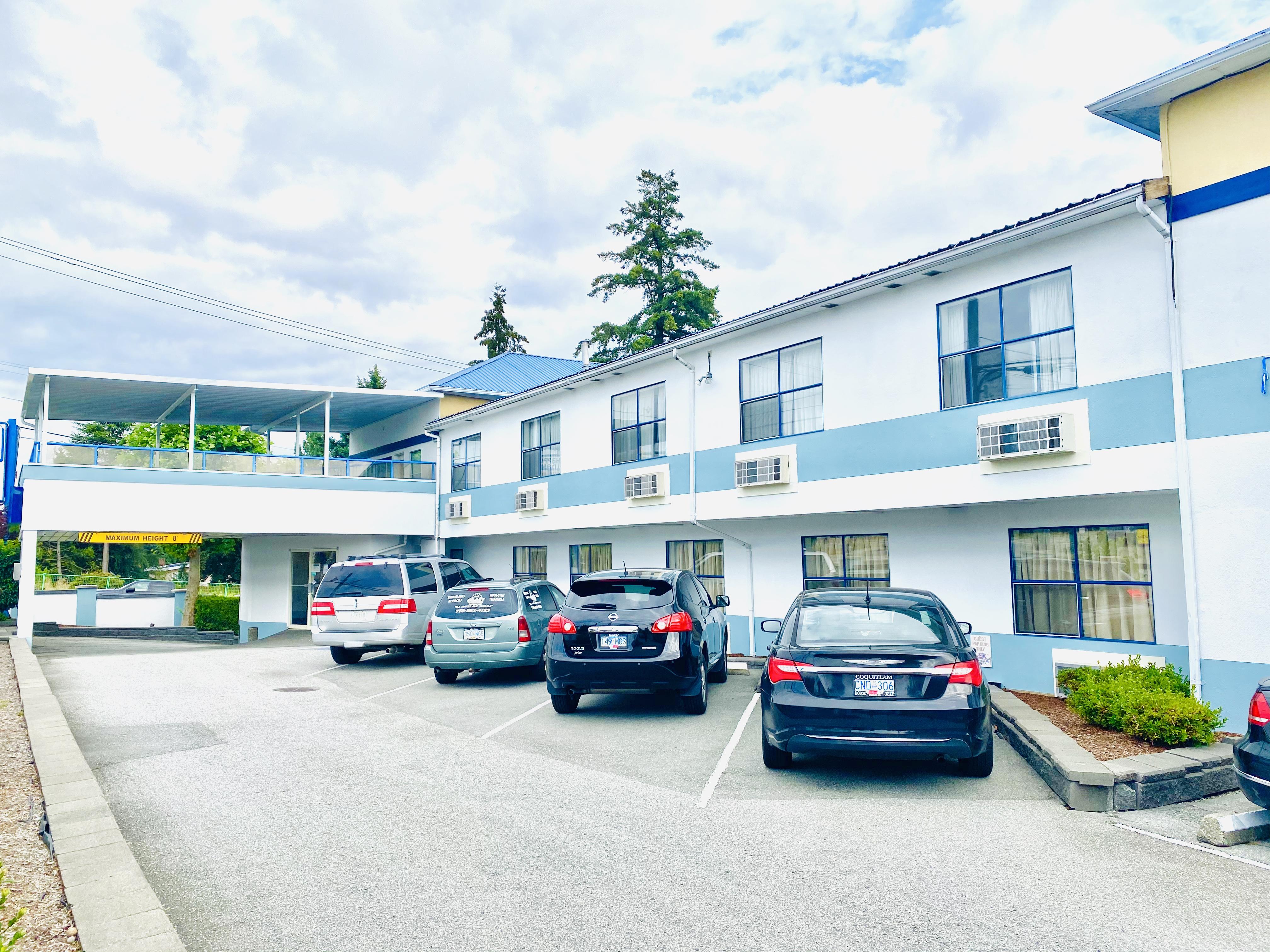 Happy Day Inn Burnaby Esterno foto