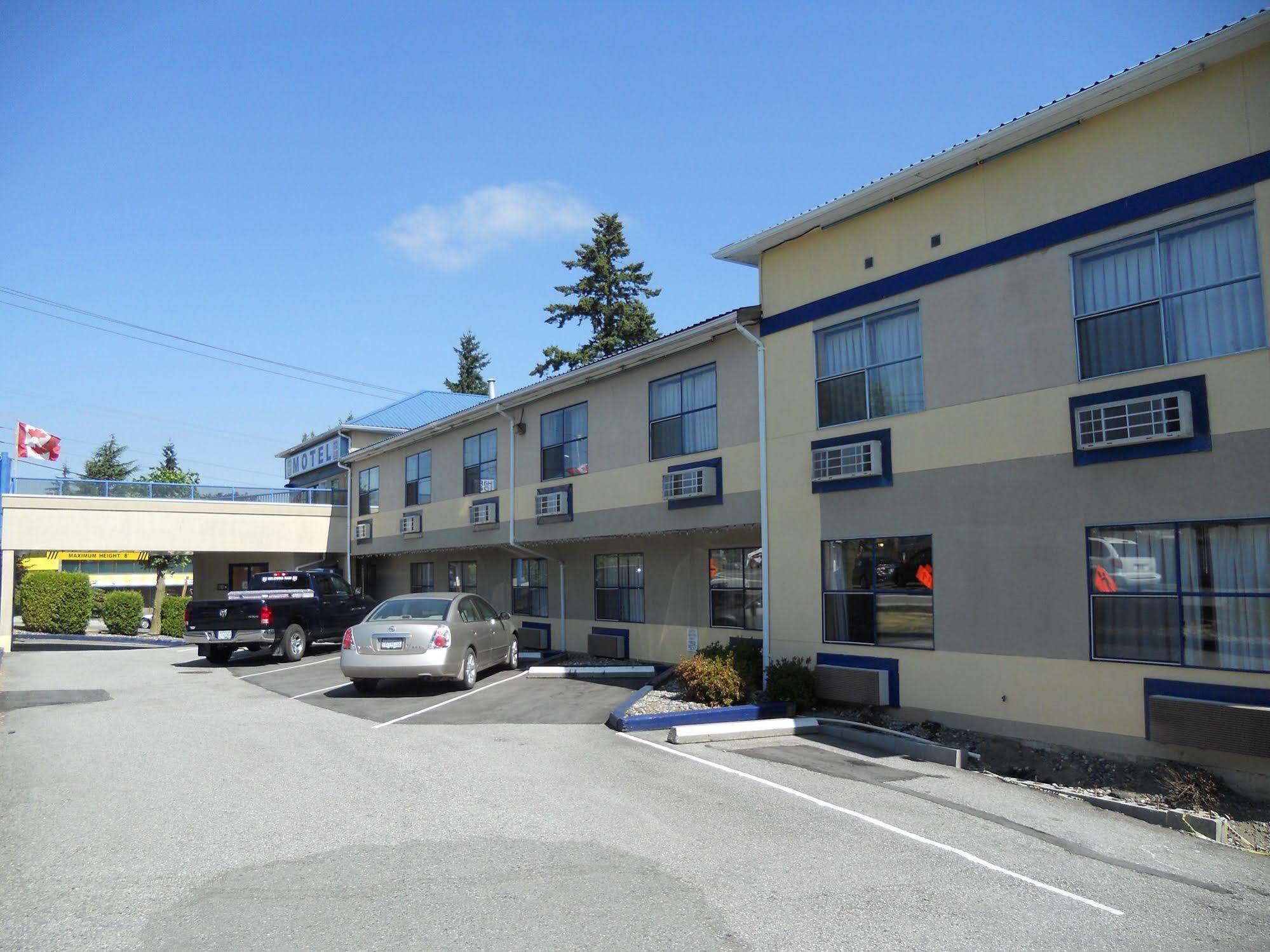 Happy Day Inn Burnaby Esterno foto